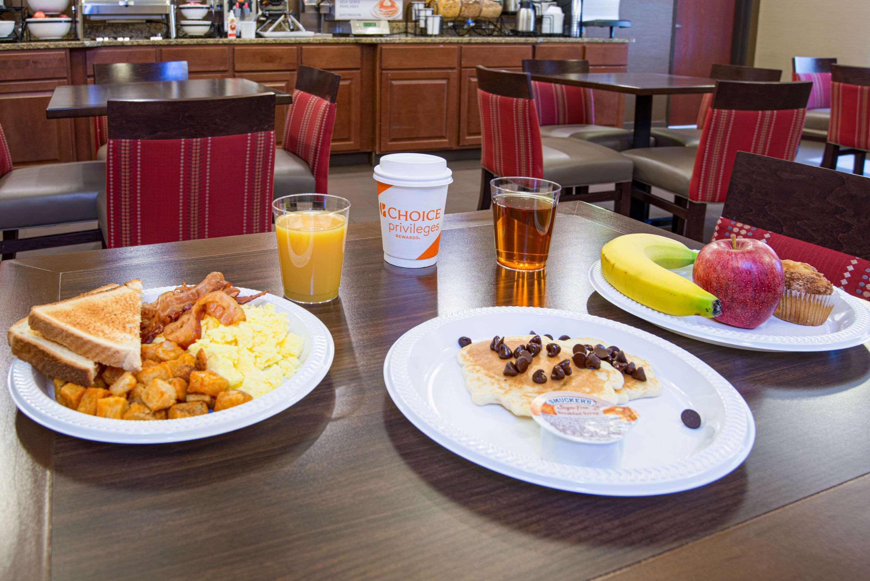 Comfort Inn Naugatuck-Shelton, Ct Экстерьер фото