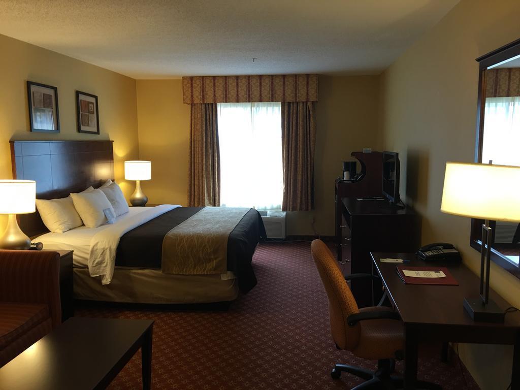 Comfort Inn Naugatuck-Shelton, Ct Экстерьер фото