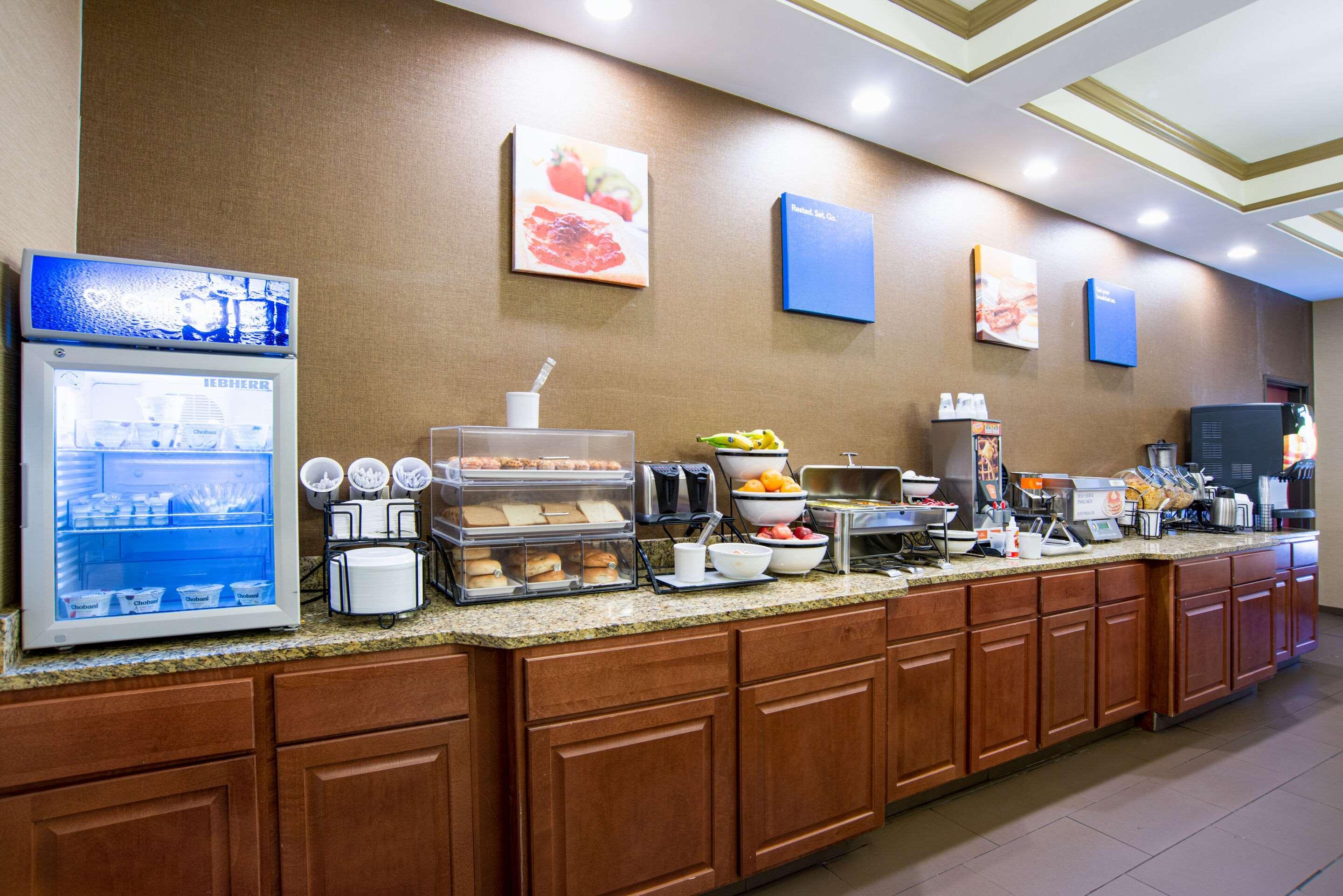 Comfort Inn Naugatuck-Shelton, Ct Экстерьер фото